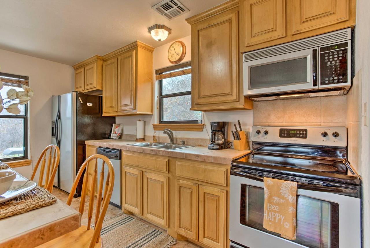 Medicine Park Cabin Rental With Mountain View Bagian luar foto